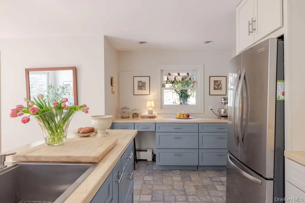 2318 County Route 9, Chatham, NY, 3 Bedrooms Bedrooms, 8 Rooms Rooms,1 BathroomBathrooms,Residential,For Rent,County Route 9,0,KEY999209 2318 County Route 9, Chatham, NY, 3 Bedrooms Bedrooms, 8 Rooms Rooms,1 BathroomBathrooms,Residential,For Rent,County Route 9,0,KEY999209