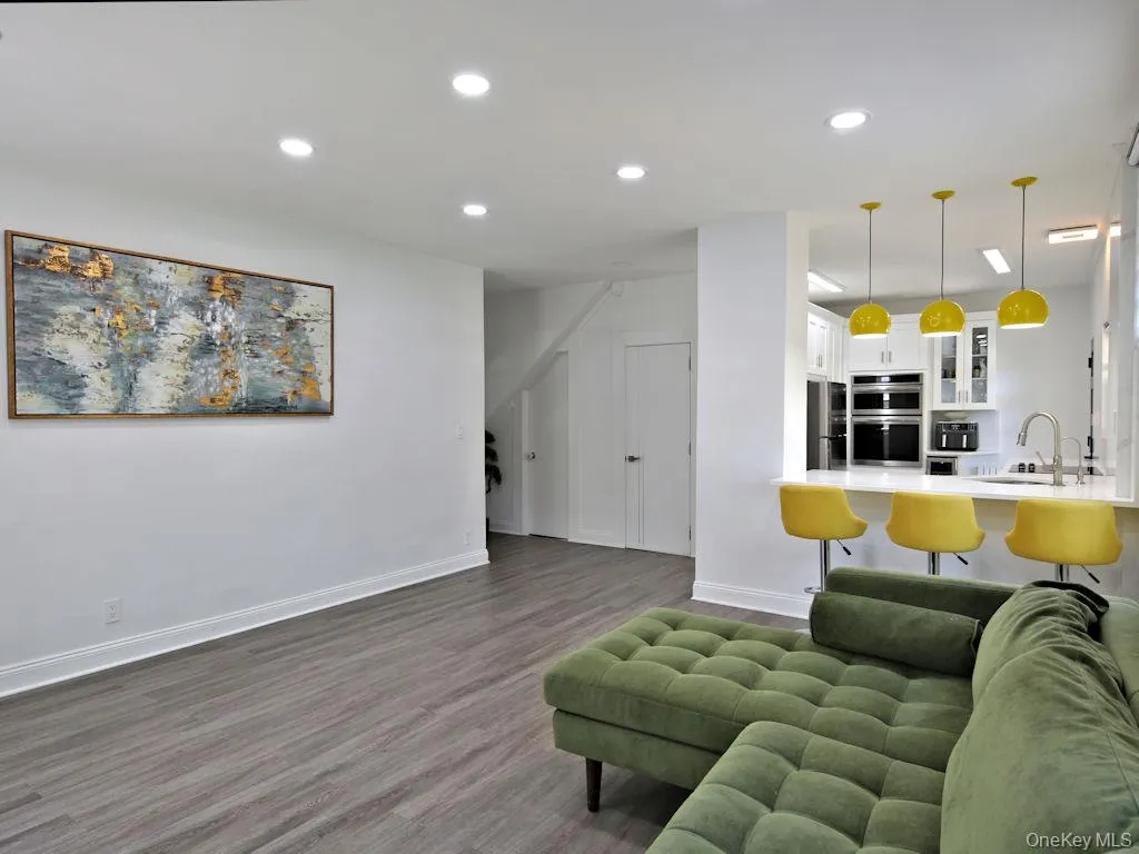 57 West Street, Harrison, NY, 1 Bedroom Bedrooms, 3 Rooms Rooms,1 BathroomBathrooms,Residential Lease,For Rent,West,0,999218 57 West Street, Harrison, NY, 1 Bedroom Bedrooms, 3 Rooms Rooms,1 BathroomBathrooms,Residential Lease,For Rent,West,0,999218