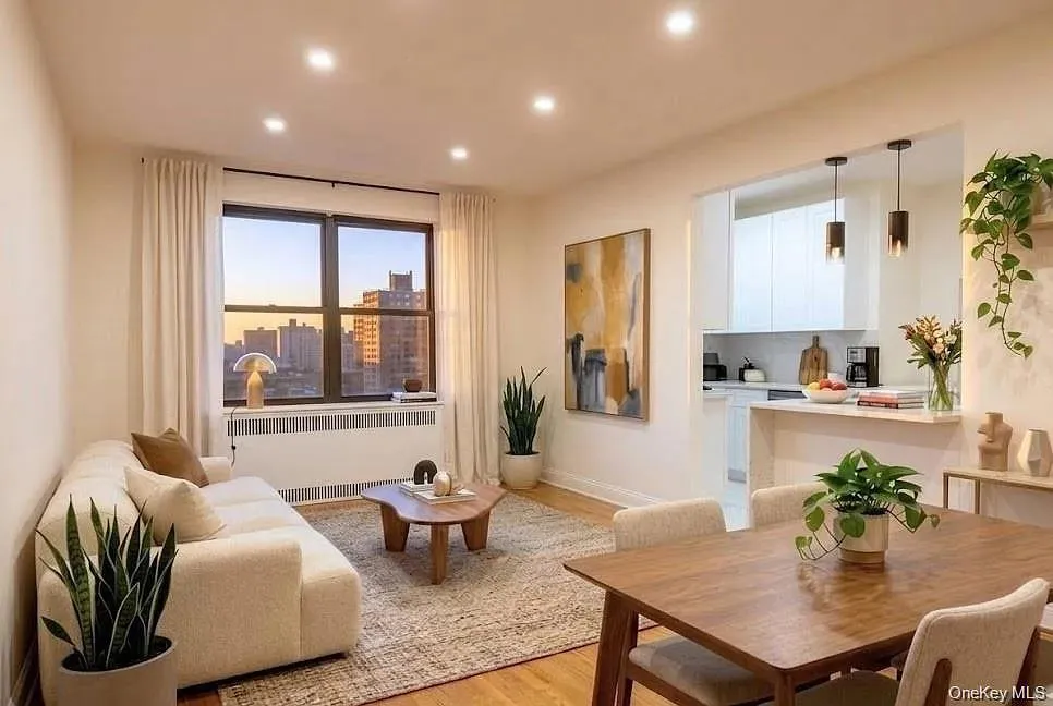 9876 Queens Boulevard, New York, NY, 2 Rooms Rooms,1 BathroomBathrooms,Residential Lease,For Rent,Queens,0,999221 9876 Queens Boulevard, New York, NY, 2 Rooms Rooms,1 BathroomBathrooms,Residential Lease,For Rent,Queens,0,999221