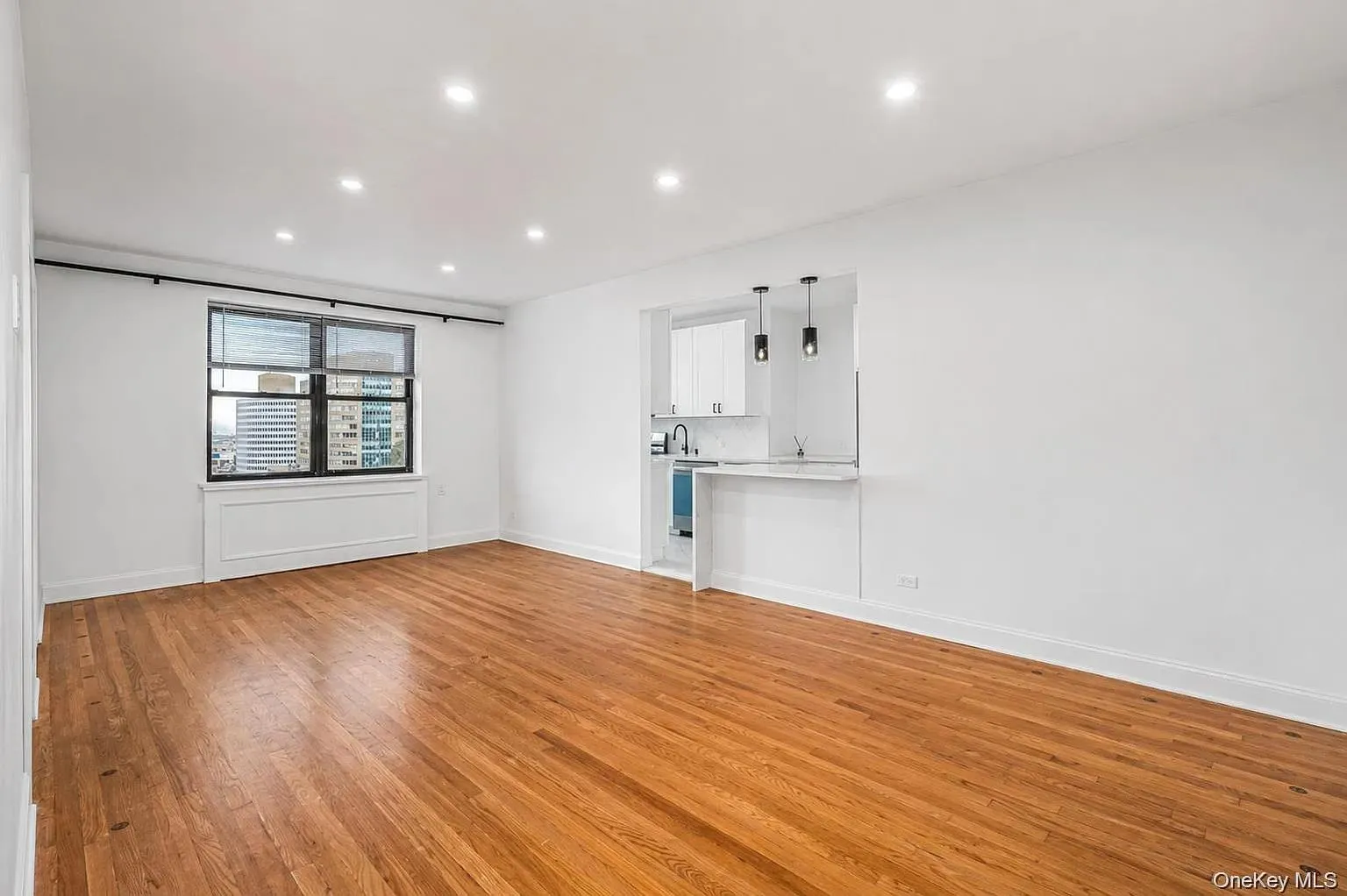 9876 Queens Boulevard, New York, NY, 2 Rooms Rooms,1 BathroomBathrooms,Residential Lease,For Rent,Queens,0,999221 9876 Queens Boulevard, New York, NY, 2 Rooms Rooms,1 BathroomBathrooms,Residential Lease,For Rent,Queens,0,999221