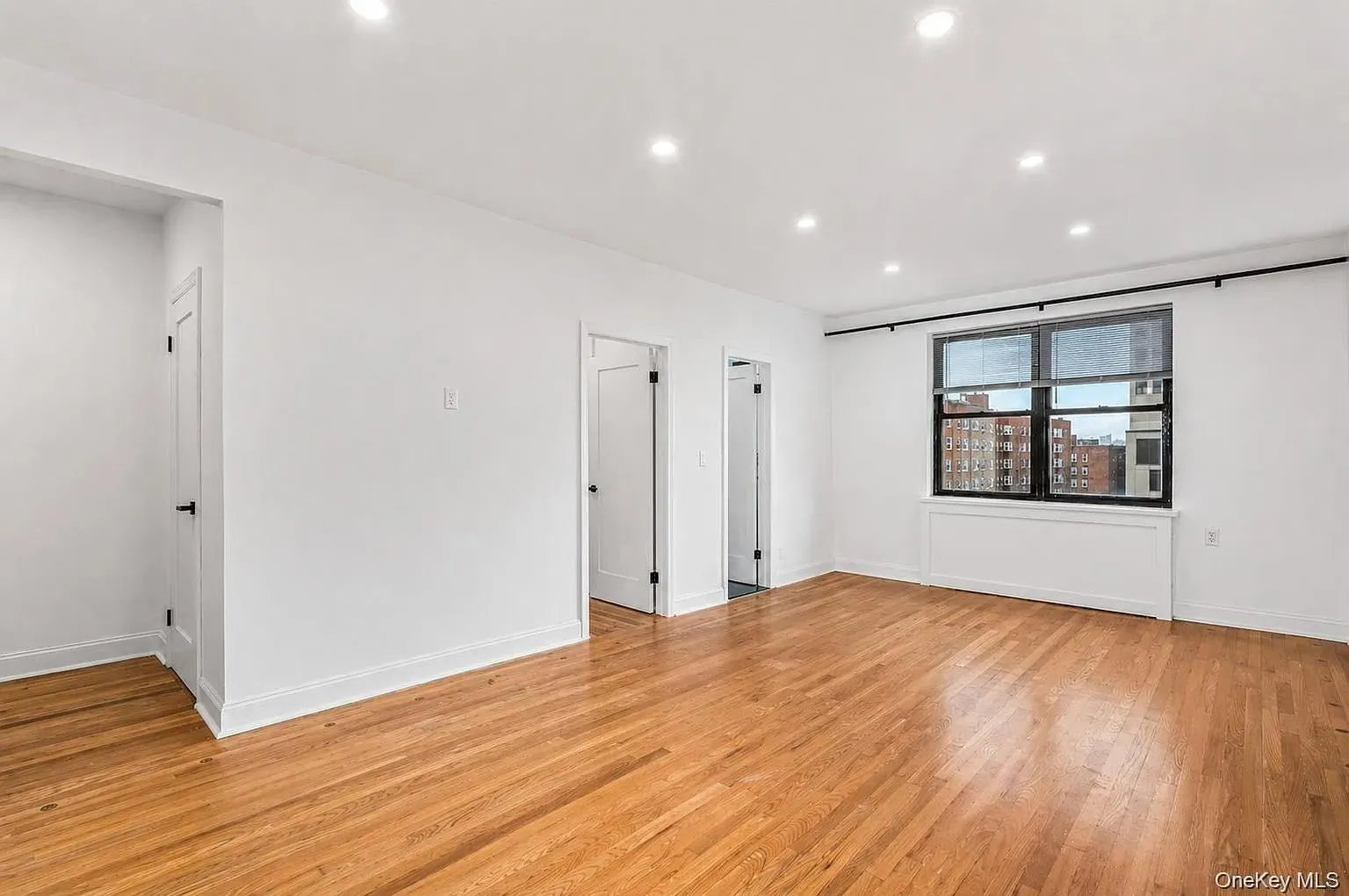 9876 Queens Boulevard, New York, NY, 2 Rooms Rooms,1 BathroomBathrooms,Residential Lease,For Rent,Queens,0,999221 9876 Queens Boulevard, New York, NY, 2 Rooms Rooms,1 BathroomBathrooms,Residential Lease,For Rent,Queens,0,999221