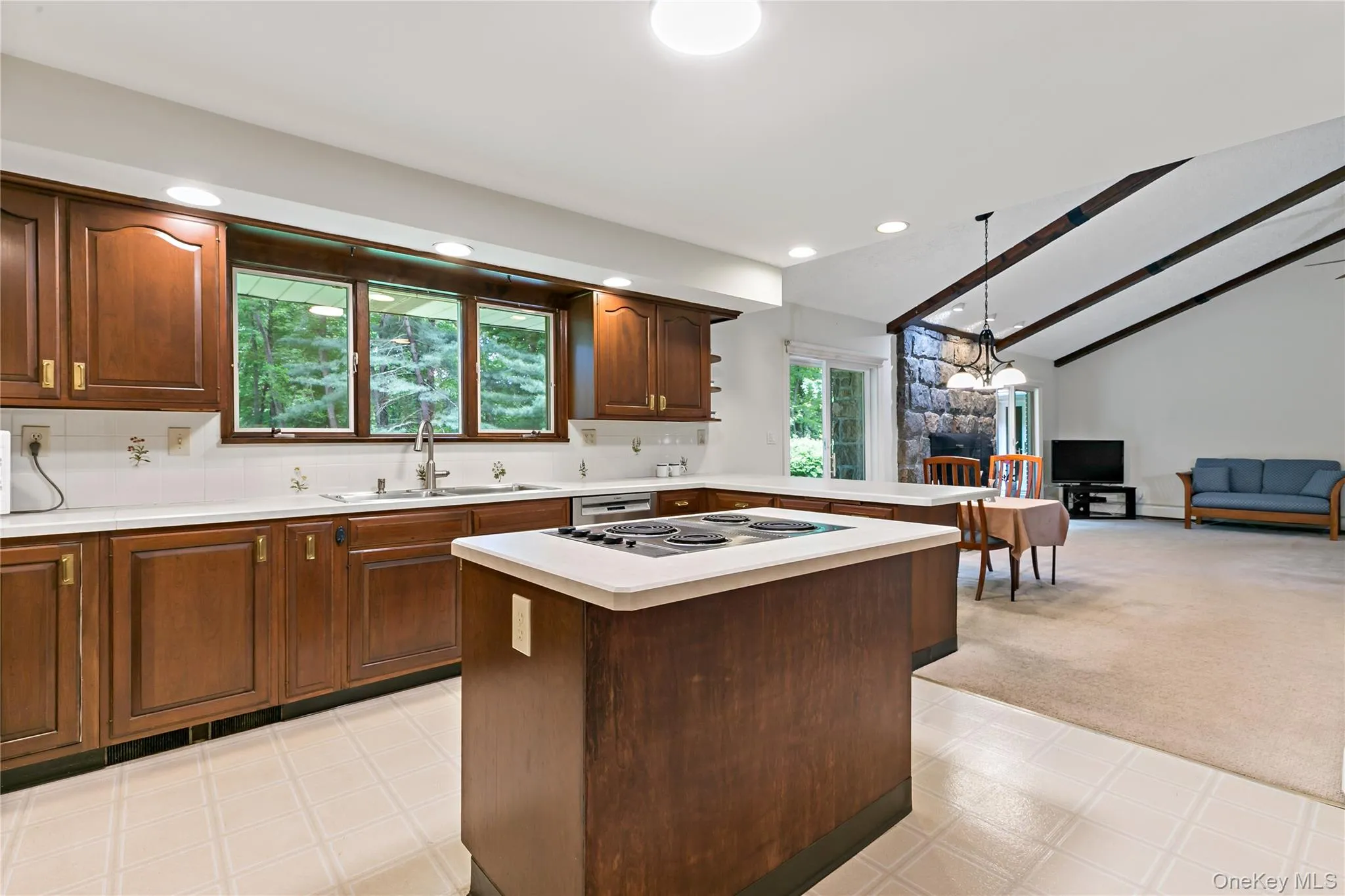 Eat in kitchen with island and open to the great room. Eat in kitchen with island and open to the great room.