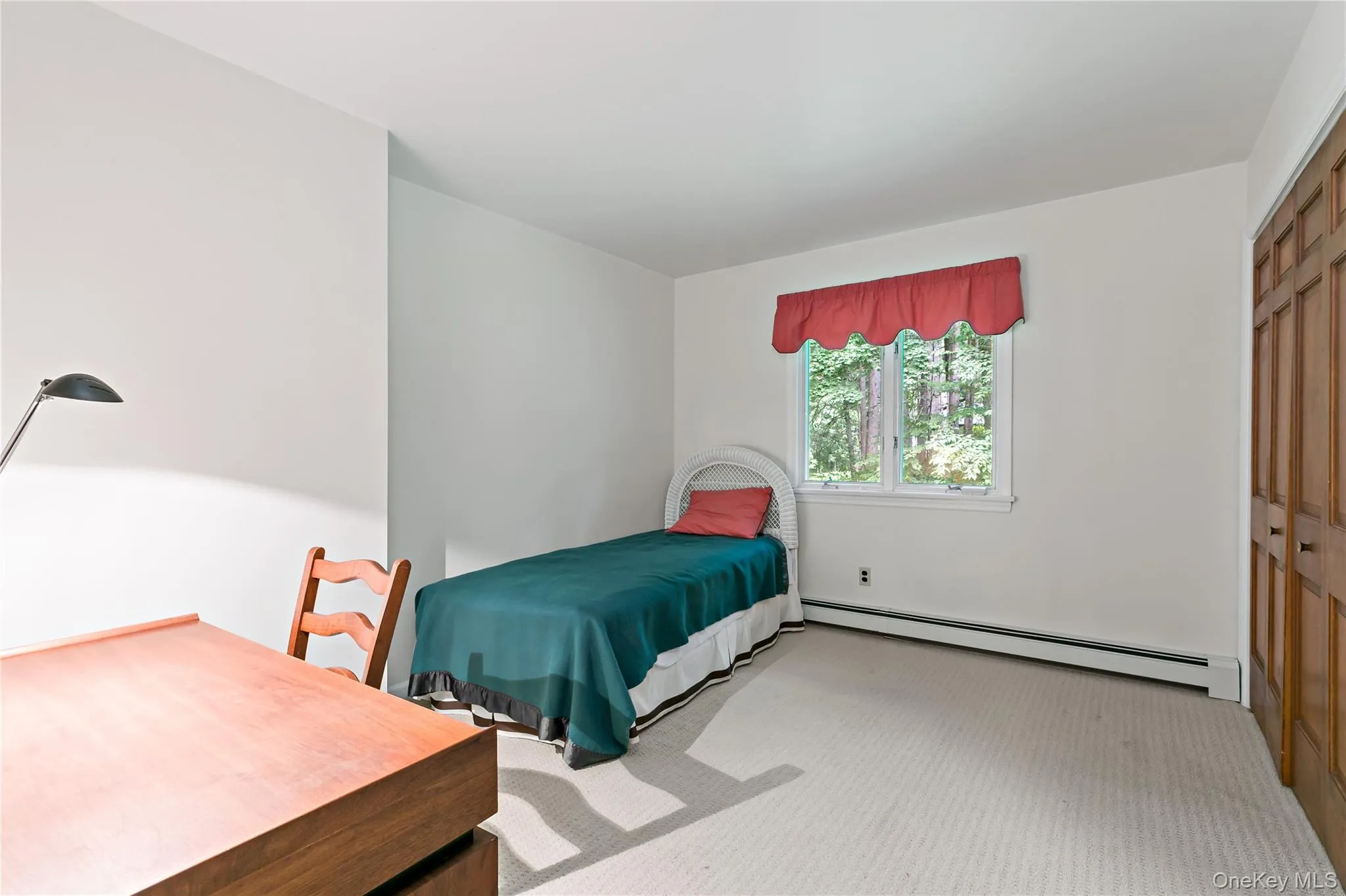Fourth bedroom. Fourth bedroom.