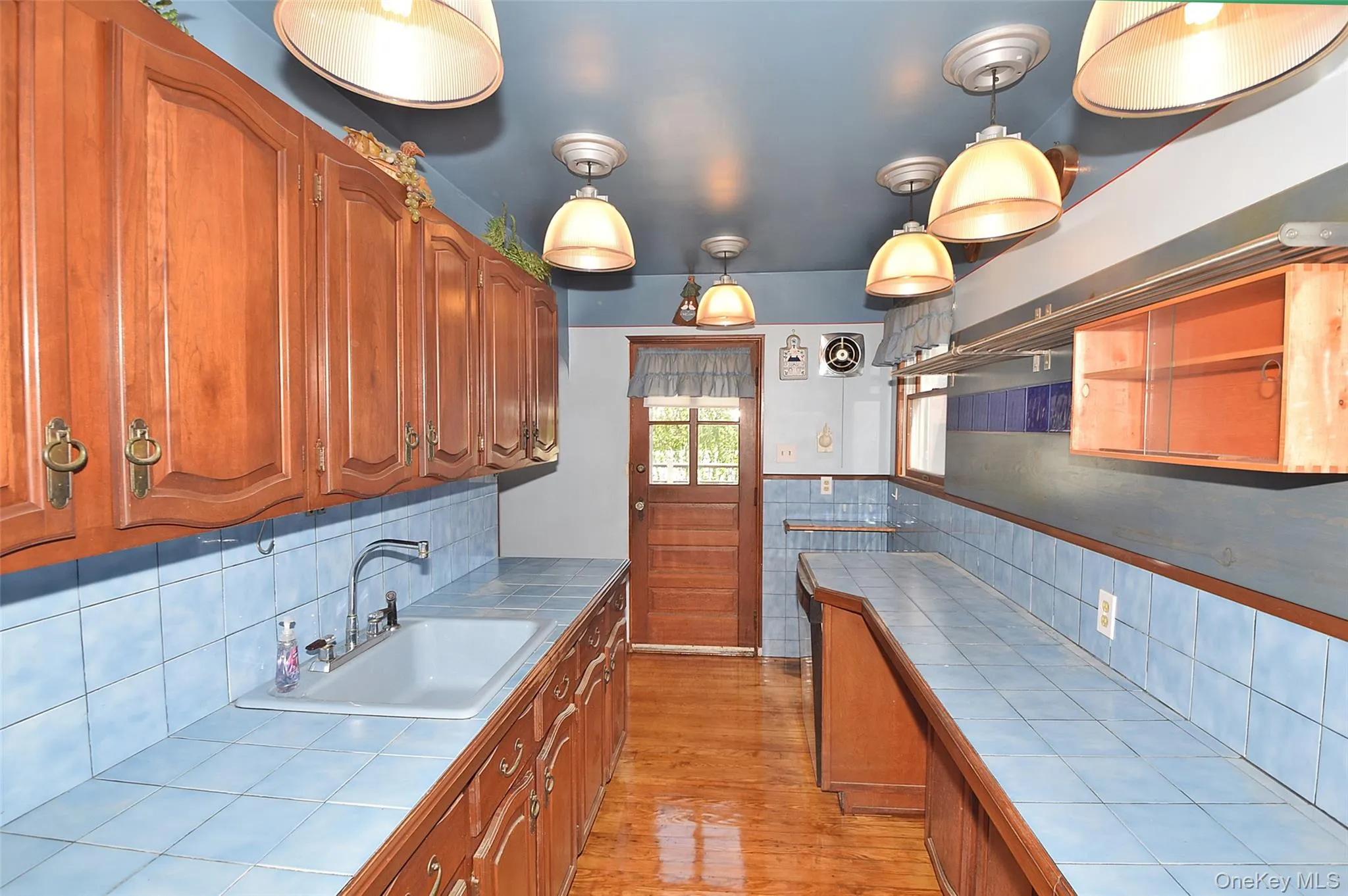 25 Kensington Court, Babylon, NY, 4 Bedrooms Bedrooms, 7 Rooms Rooms,1 BathroomBathrooms,Residential,For Rent,Kensington,0,999227 25 Kensington Court, Babylon, NY, 4 Bedrooms Bedrooms, 7 Rooms Rooms,1 BathroomBathrooms,Residential,For Rent,Kensington,0,999227