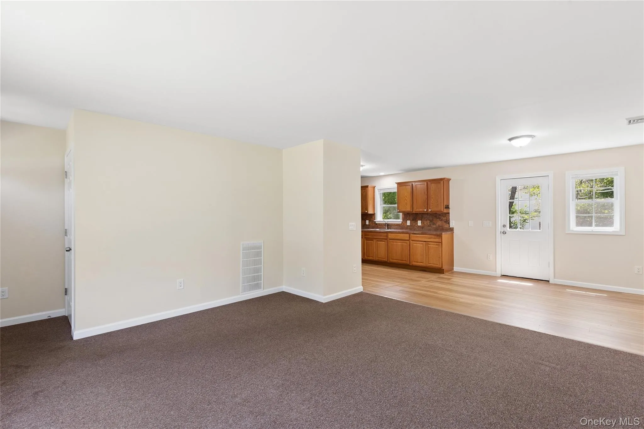 762 Bourdois Avenue, Brookhaven, NY, 3 Bedrooms Bedrooms, 5 Rooms Rooms,2 BathroomsBathrooms,Residential,For Rent,Bourdois,0,999228 762 Bourdois Avenue, Brookhaven, NY, 3 Bedrooms Bedrooms, 5 Rooms Rooms,2 BathroomsBathrooms,Residential,For Rent,Bourdois,0,999228