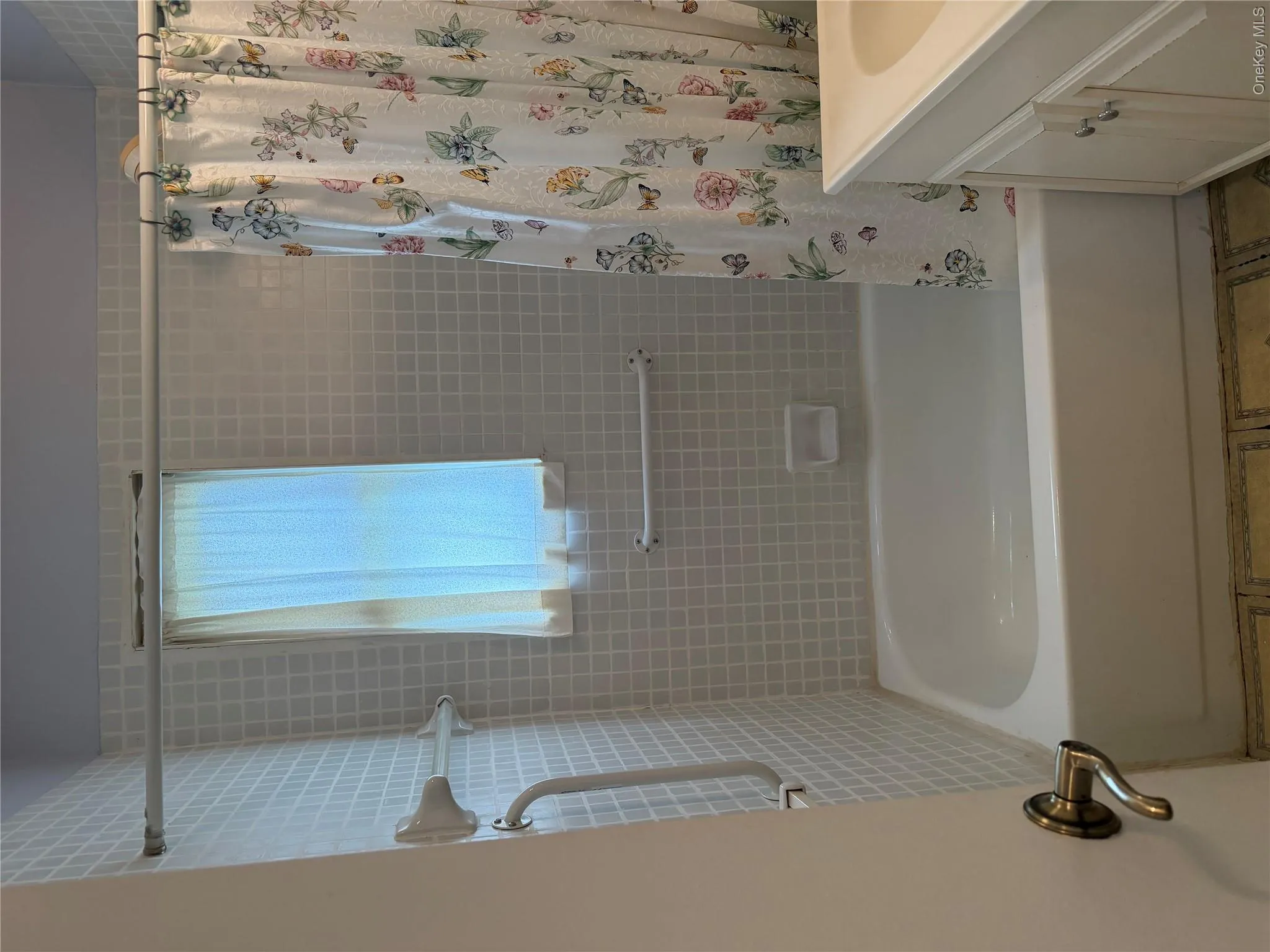 270-08 81st Avenue, New York, NY, 2 Bedrooms Bedrooms, 4 Rooms Rooms,1 BathroomBathrooms,Residential,For Rent,81st,0,999229 270-08 81st Avenue, New York, NY, 2 Bedrooms Bedrooms, 4 Rooms Rooms,1 BathroomBathrooms,Residential,For Rent,81st,0,999229
