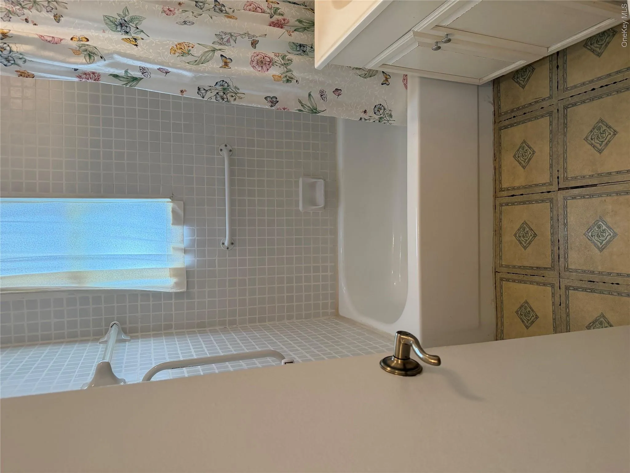 270-08 81st Avenue, New York, NY, 2 Bedrooms Bedrooms, 4 Rooms Rooms,1 BathroomBathrooms,Residential,For Rent,81st,0,999229 270-08 81st Avenue, New York, NY, 2 Bedrooms Bedrooms, 4 Rooms Rooms,1 BathroomBathrooms,Residential,For Rent,81st,0,999229