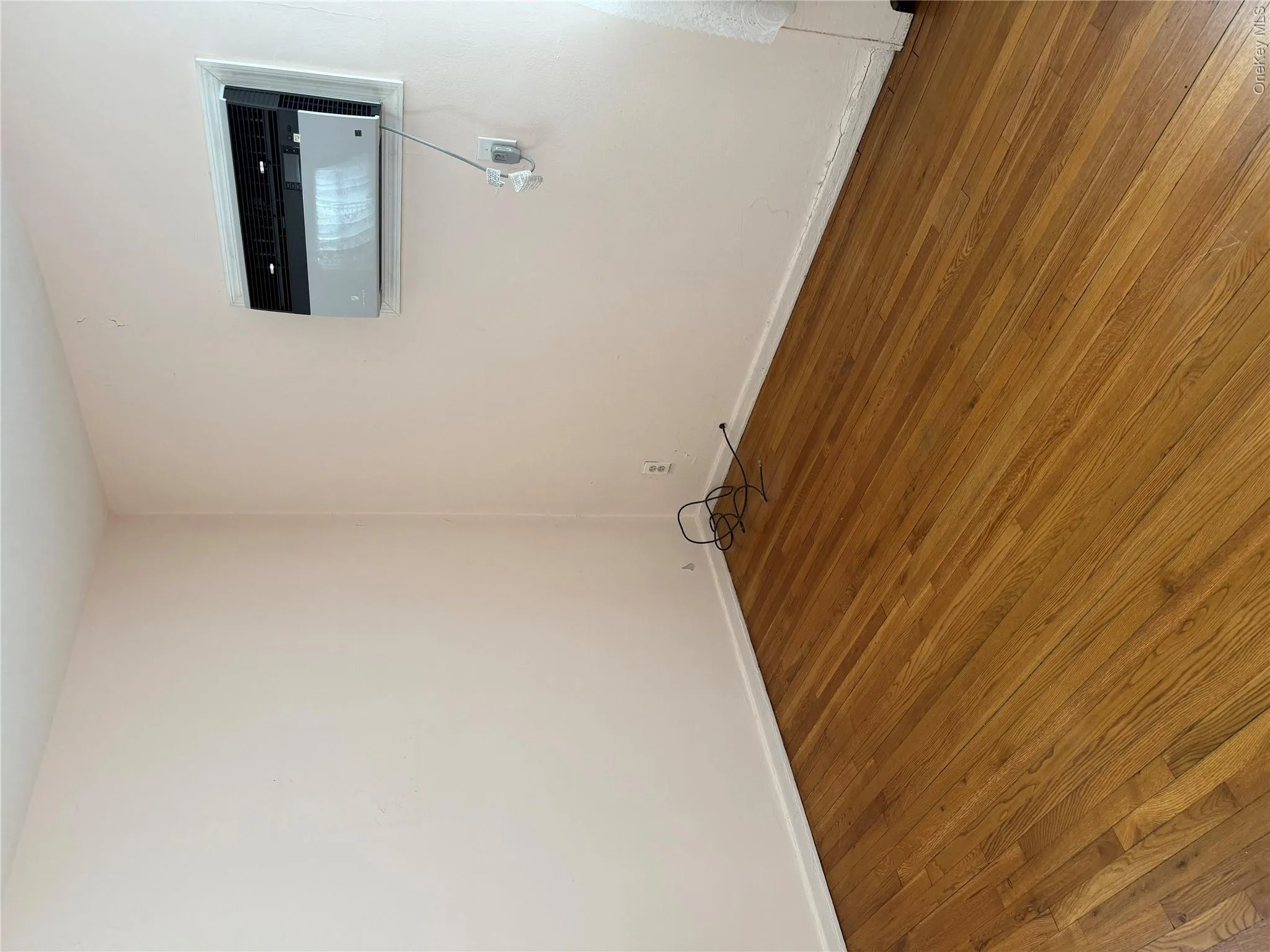 270-08 81st Avenue, New York, NY, 2 Bedrooms Bedrooms, 4 Rooms Rooms,1 BathroomBathrooms,Residential,For Rent,81st,0,999229 270-08 81st Avenue, New York, NY, 2 Bedrooms Bedrooms, 4 Rooms Rooms,1 BathroomBathrooms,Residential,For Rent,81st,0,999229