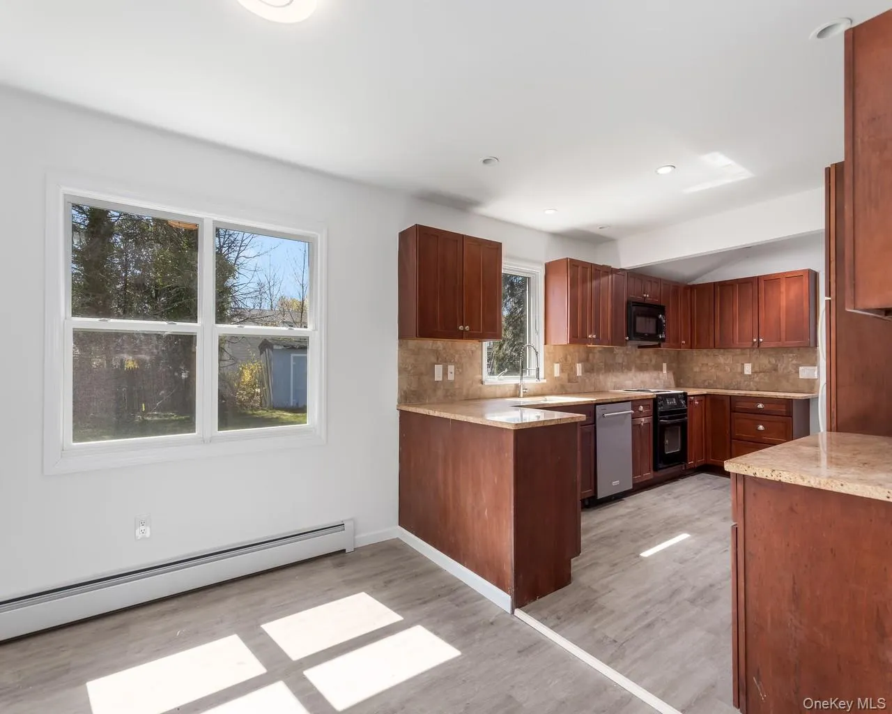 27 (AKA 630) Madison Street, Southold, NY, 4 Bedrooms Bedrooms, 6 Rooms Rooms,2 BathroomsBathrooms,Residential,For Rent,Madison,0,999238 27 (AKA 630) Madison Street, Southold, NY, 4 Bedrooms Bedrooms, 6 Rooms Rooms,2 BathroomsBathrooms,Residential,For Rent,Madison,0,999238