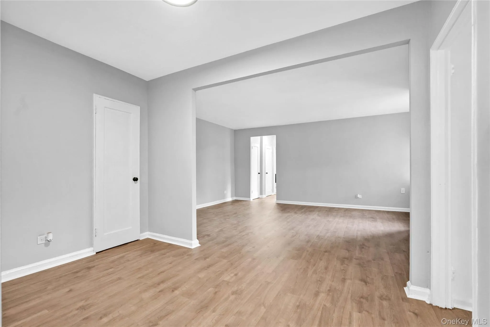 170-06 Crocheron Avenue, New York, NY, 1 Bedroom Bedrooms, 3 Rooms Rooms,1 BathroomBathrooms,Residential Sale,For Rent,Crocheron,0,999246 170-06 Crocheron Avenue, New York, NY, 1 Bedroom Bedrooms, 3 Rooms Rooms,1 BathroomBathrooms,Residential Sale,For Rent,Crocheron,0,999246