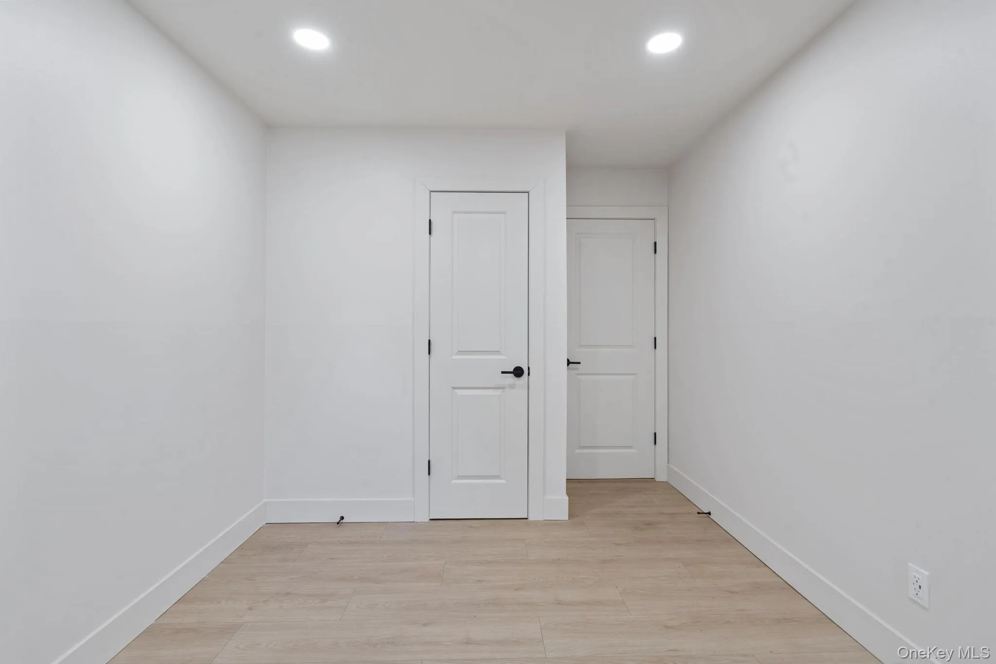 14 Ellen Place, Smithtown, NY, 3 Bedrooms Bedrooms, 8 Rooms Rooms,2 BathroomsBathrooms,Residential,For Rent,Ellen,0,KEY999247 14 Ellen Place, Smithtown, NY, 3 Bedrooms Bedrooms, 8 Rooms Rooms,2 BathroomsBathrooms,Residential,For Rent,Ellen,0,KEY999247