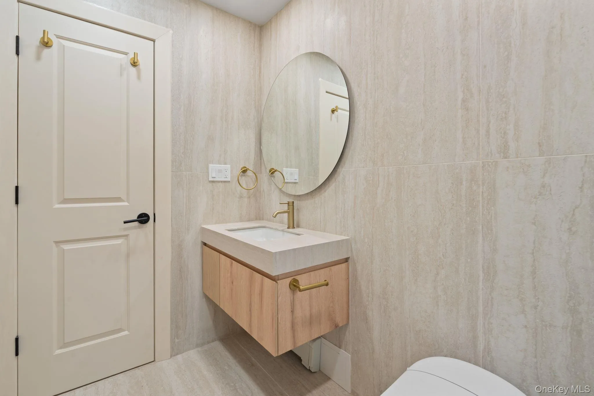 14 Ellen Place, Smithtown, NY, 3 Bedrooms Bedrooms, 8 Rooms Rooms,2 BathroomsBathrooms,Residential,For Rent,Ellen,0,KEY999247 14 Ellen Place, Smithtown, NY, 3 Bedrooms Bedrooms, 8 Rooms Rooms,2 BathroomsBathrooms,Residential,For Rent,Ellen,0,KEY999247