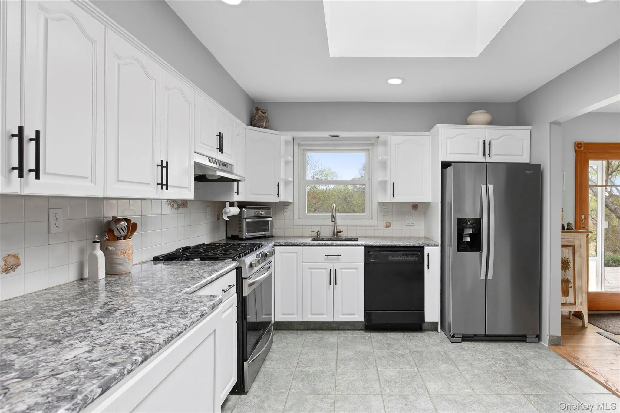 77 Evergreen Avenue, Brookhaven, NY, 3 Bedrooms Bedrooms, 9 Rooms Rooms,2 BathroomsBathrooms,Residential,For Rent,Evergreen,0,999248 77 Evergreen Avenue, Brookhaven, NY, 3 Bedrooms Bedrooms, 9 Rooms Rooms,2 BathroomsBathrooms,Residential,For Rent,Evergreen,0,999248