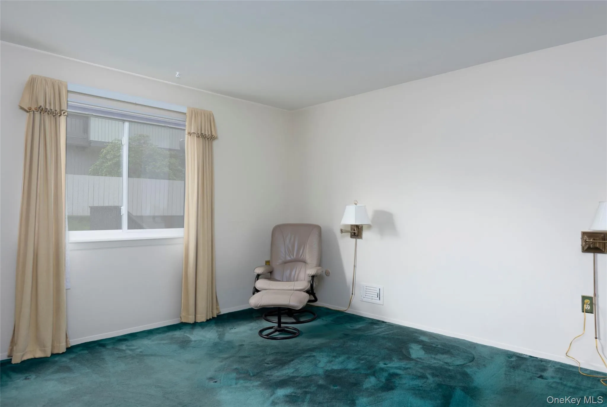 1608 Mulberry Court, Poughkeepsie, NY, 2 Bedrooms Bedrooms, 5 Rooms Rooms,2 BathroomsBathrooms,Residential Sale,For Rent,Mulberry,0,999252 1608 Mulberry Court, Poughkeepsie, NY, 2 Bedrooms Bedrooms, 5 Rooms Rooms,2 BathroomsBathrooms,Residential Sale,For Rent,Mulberry,0,999252