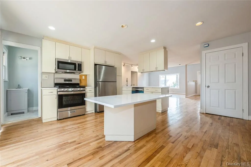 7009 267th Street, New York, NY, 6 Bedrooms Bedrooms, 10 Rooms Rooms,3 BathroomsBathrooms,Residential Lease,For Rent,267th,0,999253 7009 267th Street, New York, NY, 6 Bedrooms Bedrooms, 10 Rooms Rooms,3 BathroomsBathrooms,Residential Lease,For Rent,267th,0,999253