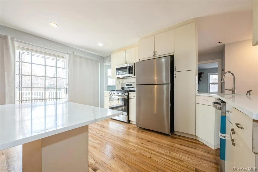 7009 267th Street, New York, NY, 6 Bedrooms Bedrooms, 10 Rooms Rooms,3 BathroomsBathrooms,Residential Lease,For Rent,267th,0,999253 7009 267th Street, New York, NY, 6 Bedrooms Bedrooms, 10 Rooms Rooms,3 BathroomsBathrooms,Residential Lease,For Rent,267th,0,999253