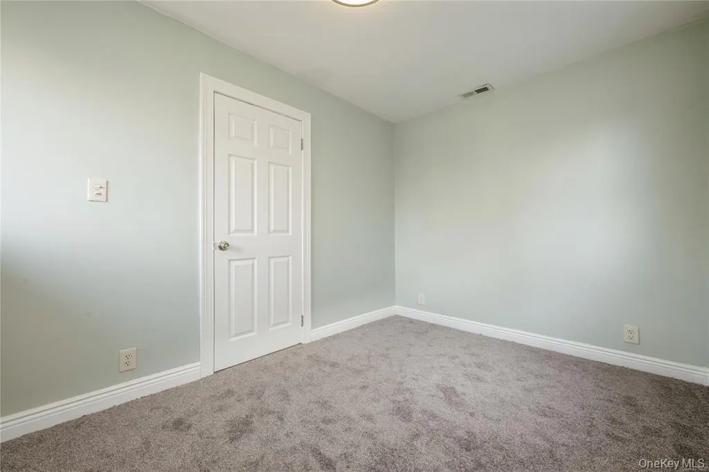 7009 267th Street, New York, NY, 6 Bedrooms Bedrooms, 10 Rooms Rooms,3 BathroomsBathrooms,Residential Lease,For Rent,267th,0,999253 7009 267th Street, New York, NY, 6 Bedrooms Bedrooms, 10 Rooms Rooms,3 BathroomsBathrooms,Residential Lease,For Rent,267th,0,999253