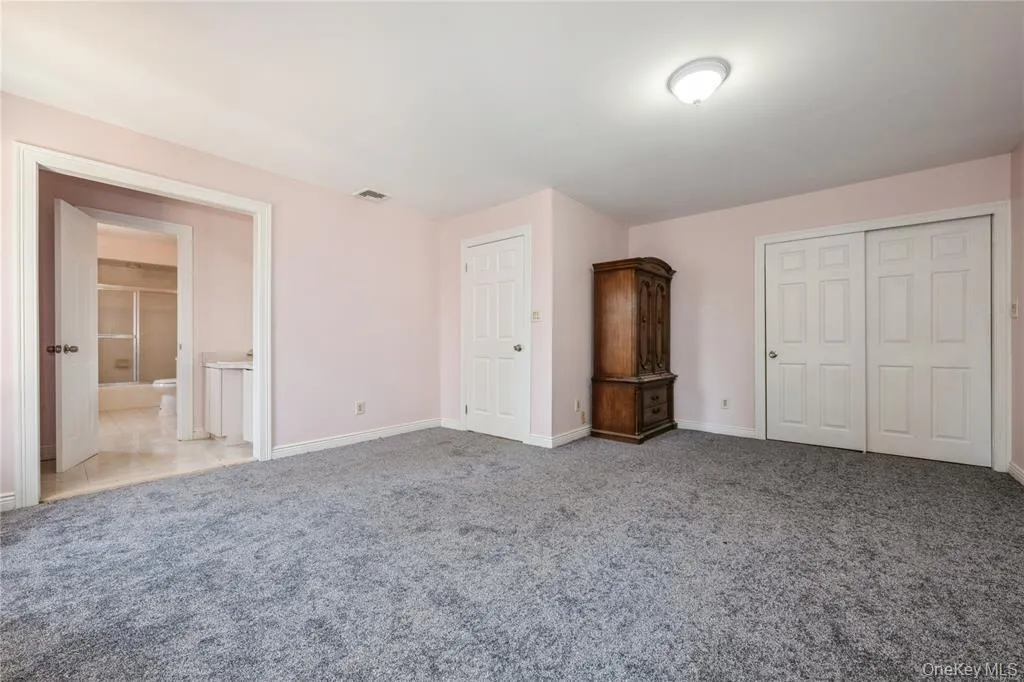7009 267th Street, New York, NY, 6 Bedrooms Bedrooms, 10 Rooms Rooms,3 BathroomsBathrooms,Residential Lease,For Rent,267th,0,999253 7009 267th Street, New York, NY, 6 Bedrooms Bedrooms, 10 Rooms Rooms,3 BathroomsBathrooms,Residential Lease,For Rent,267th,0,999253