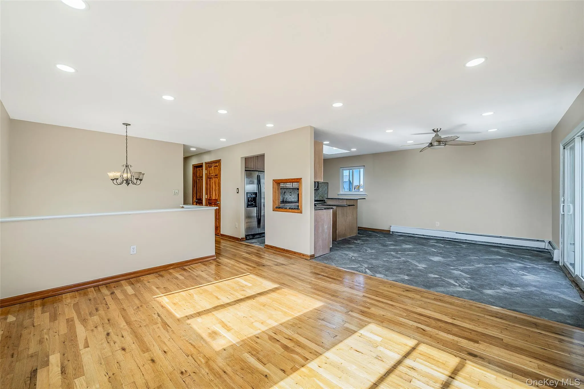 4 Bay Place, Babylon, NY, 5 Bedrooms Bedrooms, 10 Rooms Rooms,3 BathroomsBathrooms,Residential,For Rent,Bay,0,KEY999254 4 Bay Place, Babylon, NY, 5 Bedrooms Bedrooms, 10 Rooms Rooms,3 BathroomsBathrooms,Residential,For Rent,Bay,0,KEY999254