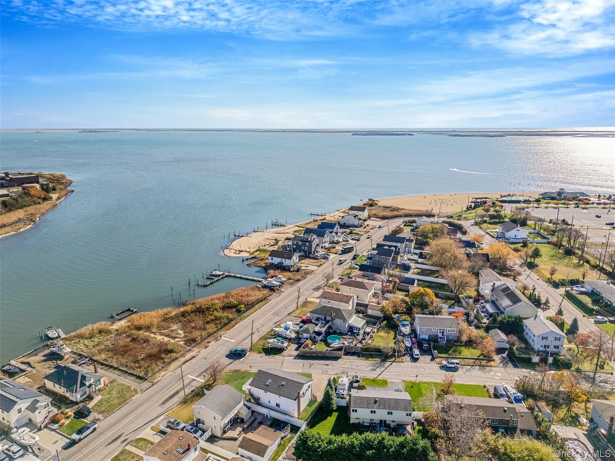 4 Bay Place, Babylon, NY, 5 Bedrooms Bedrooms, 10 Rooms Rooms,3 BathroomsBathrooms,Residential,For Rent,Bay,0,KEY999254 4 Bay Place, Babylon, NY, 5 Bedrooms Bedrooms, 10 Rooms Rooms,3 BathroomsBathrooms,Residential,For Rent,Bay,0,KEY999254
