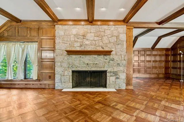 18 Heights Road, North Hempstead, NY, 5 Bedrooms Bedrooms, 16 Rooms Rooms,4 BathroomsBathrooms,Residential Lease,For Rent,Heights,0,999262 18 Heights Road, North Hempstead, NY, 5 Bedrooms Bedrooms, 16 Rooms Rooms,4 BathroomsBathrooms,Residential Lease,For Rent,Heights,0,999262