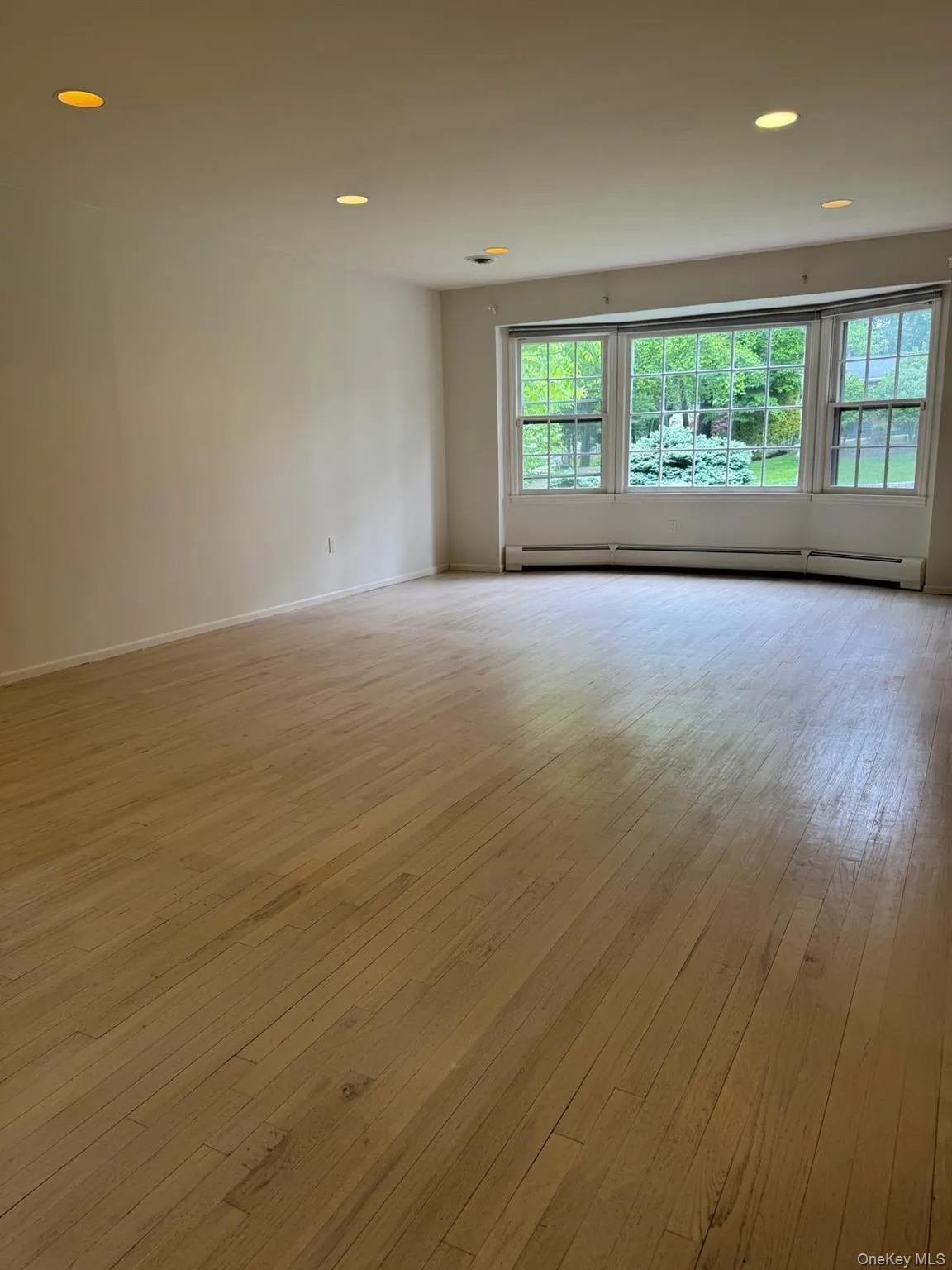 24 Beaumont Drive, Clarkstown, NY, 5 Bedrooms Bedrooms, 10 Rooms Rooms,3 BathroomsBathrooms,Residential Lease,For Rent,Beaumont,0,999267 24 Beaumont Drive, Clarkstown, NY, 5 Bedrooms Bedrooms, 10 Rooms Rooms,3 BathroomsBathrooms,Residential Lease,For Rent,Beaumont,0,999267