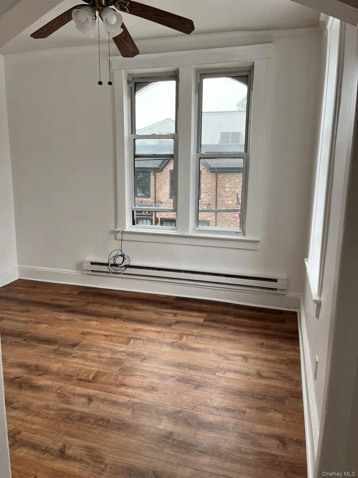 23 Hillside Avenue, North Hempstead, NY, 2 Bedrooms Bedrooms, 4 Rooms Rooms,1 BathroomBathrooms,Residential Lease,For Rent,Hillside,0,999270 23 Hillside Avenue, North Hempstead, NY, 2 Bedrooms Bedrooms, 4 Rooms Rooms,1 BathroomBathrooms,Residential Lease,For Rent,Hillside,0,999270