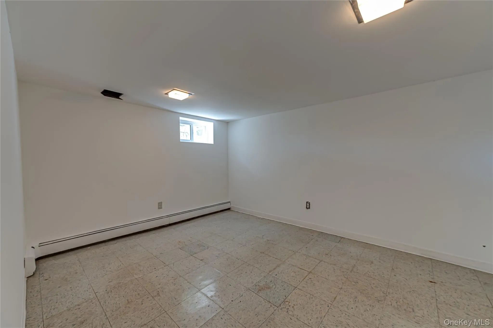 220 Windsor Avenue, Islip, NY, 4 Bedrooms Bedrooms, 9 Rooms Rooms,4 BathroomsBathrooms,Residential,For Rent,Windsor,0,999271 220 Windsor Avenue, Islip, NY, 4 Bedrooms Bedrooms, 9 Rooms Rooms,4 BathroomsBathrooms,Residential,For Rent,Windsor,0,999271