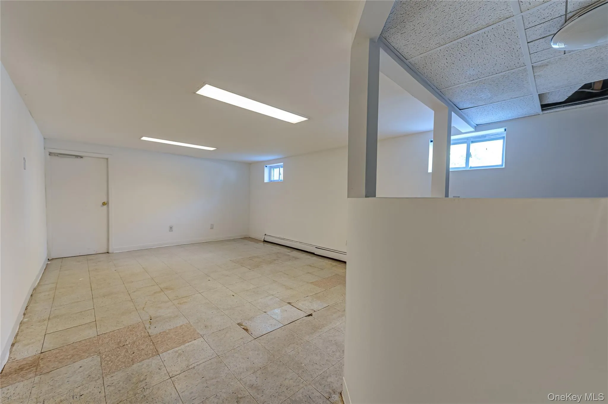 220 Windsor Avenue, Islip, NY, 4 Bedrooms Bedrooms, 9 Rooms Rooms,4 BathroomsBathrooms,Residential,For Rent,Windsor,0,999271 220 Windsor Avenue, Islip, NY, 4 Bedrooms Bedrooms, 9 Rooms Rooms,4 BathroomsBathrooms,Residential,For Rent,Windsor,0,999271