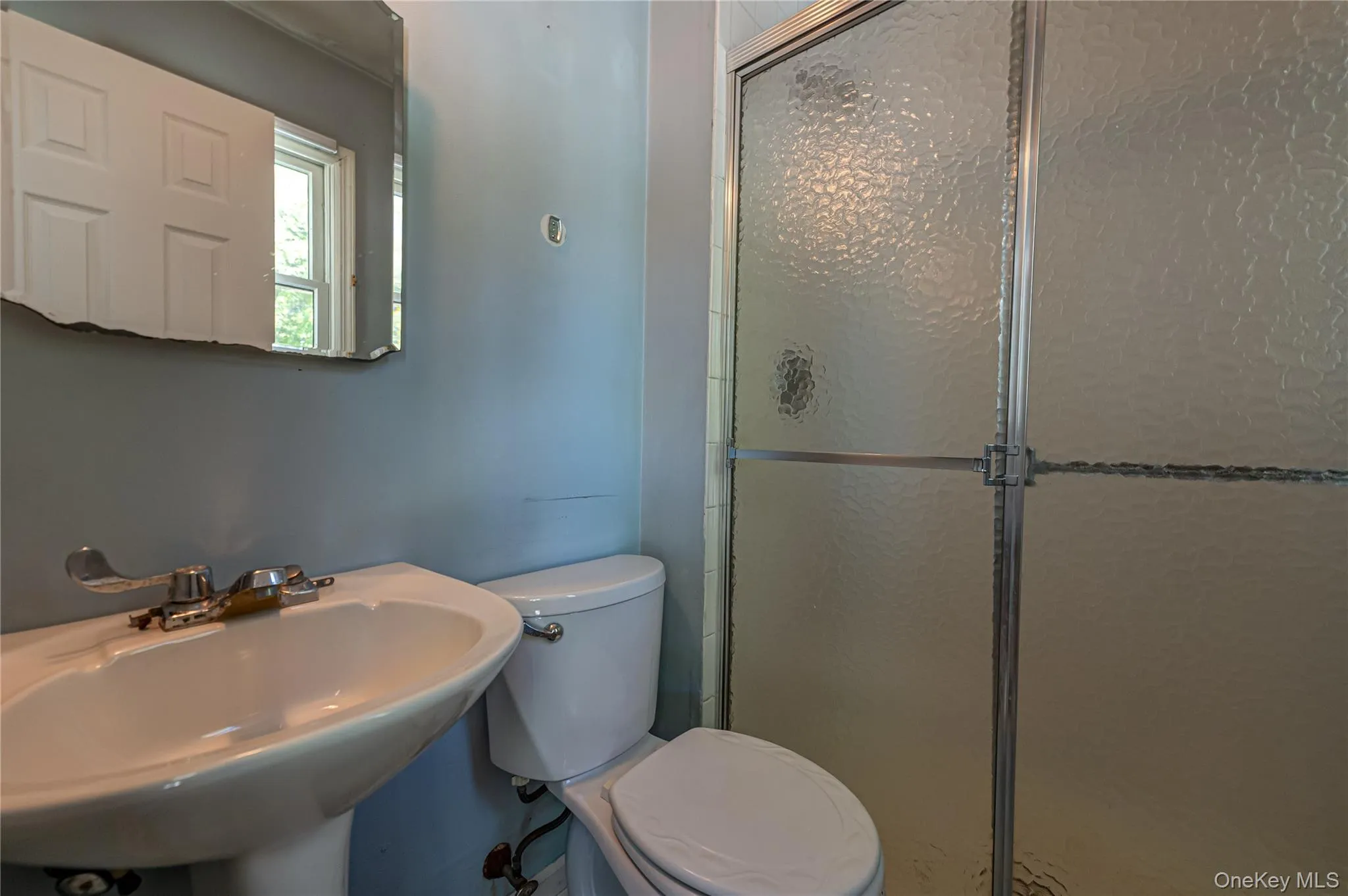 220 Windsor Avenue, Islip, NY, 4 Bedrooms Bedrooms, 9 Rooms Rooms,4 BathroomsBathrooms,Residential,For Rent,Windsor,0,999271 220 Windsor Avenue, Islip, NY, 4 Bedrooms Bedrooms, 9 Rooms Rooms,4 BathroomsBathrooms,Residential,For Rent,Windsor,0,999271