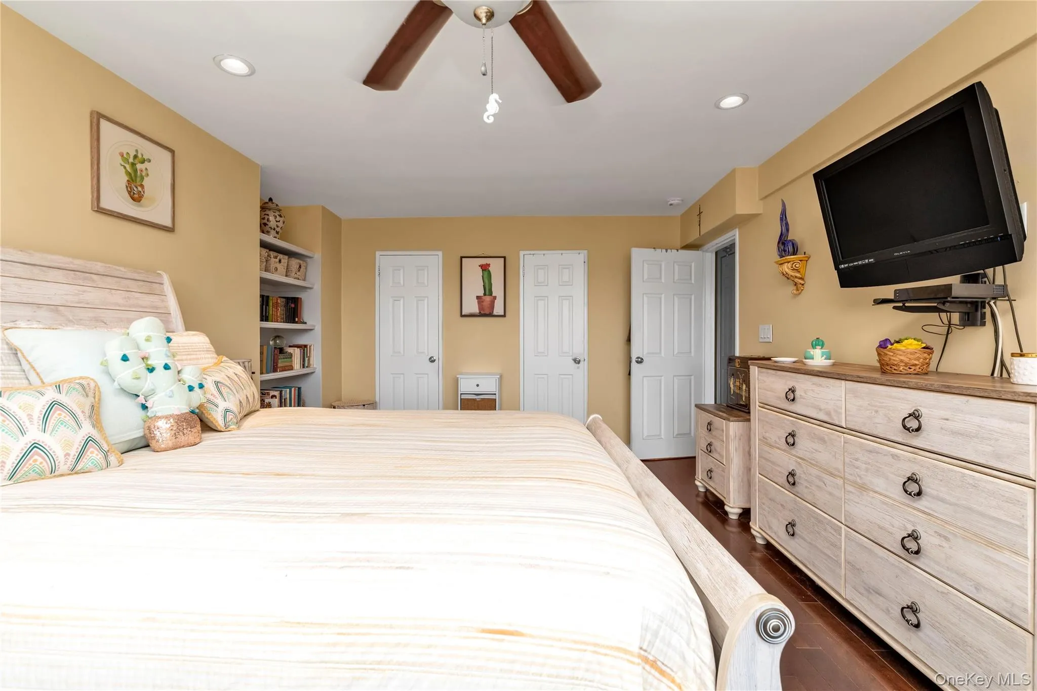 333 Broadway, Long Beach, NY, 3 Bedrooms Bedrooms, 5 Rooms Rooms,2 BathroomsBathrooms,Residential Sale,For Rent,Broadway,0,999283 333 Broadway, Long Beach, NY, 3 Bedrooms Bedrooms, 5 Rooms Rooms,2 BathroomsBathrooms,Residential Sale,For Rent,Broadway,0,999283
