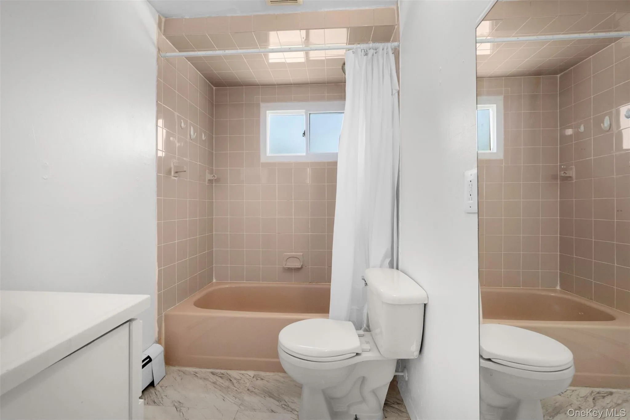 13 Squirrel Lane, Hempstead, NY, 4 Bedrooms Bedrooms, 6 Rooms Rooms,2 BathroomsBathrooms,Residential,For Rent,Squirrel,0,999287 13 Squirrel Lane, Hempstead, NY, 4 Bedrooms Bedrooms, 6 Rooms Rooms,2 BathroomsBathrooms,Residential,For Rent,Squirrel,0,999287