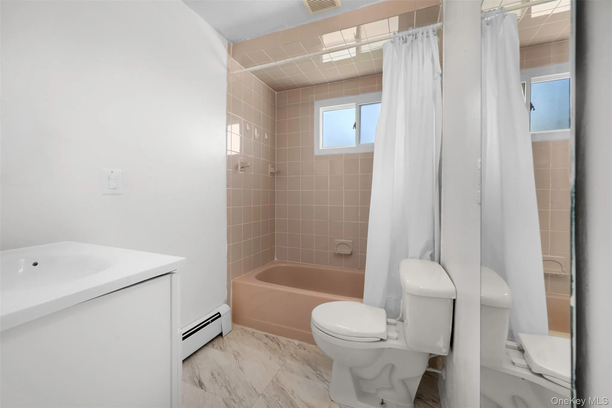 13 Squirrel Lane, Hempstead, NY, 4 Bedrooms Bedrooms, 6 Rooms Rooms,2 BathroomsBathrooms,Residential,For Rent,Squirrel,0,999287 13 Squirrel Lane, Hempstead, NY, 4 Bedrooms Bedrooms, 6 Rooms Rooms,2 BathroomsBathrooms,Residential,For Rent,Squirrel,0,999287