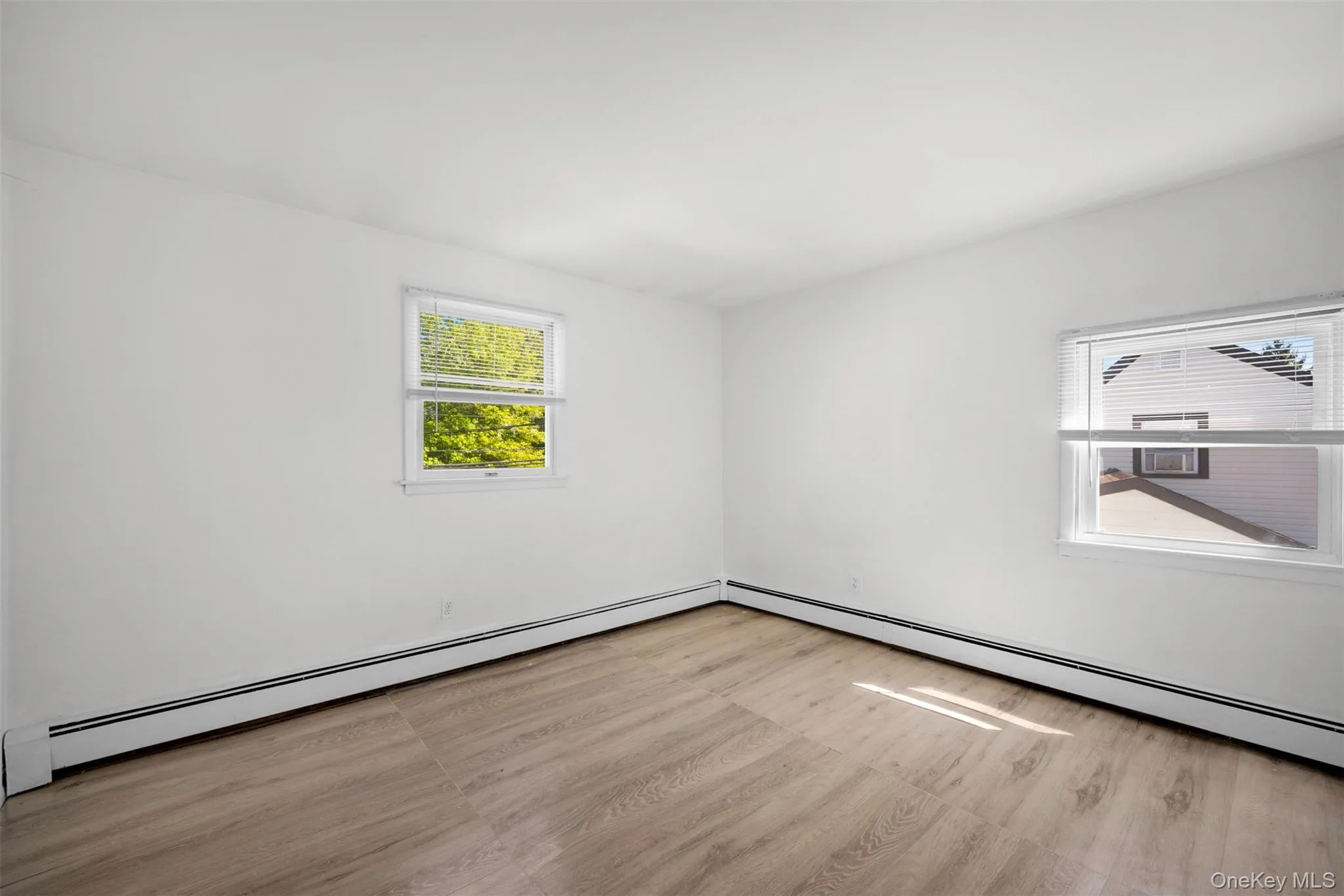 13 Squirrel Lane, Hempstead, NY, 4 Bedrooms Bedrooms, 6 Rooms Rooms,2 BathroomsBathrooms,Residential,For Rent,Squirrel,0,999287 13 Squirrel Lane, Hempstead, NY, 4 Bedrooms Bedrooms, 6 Rooms Rooms,2 BathroomsBathrooms,Residential,For Rent,Squirrel,0,999287
