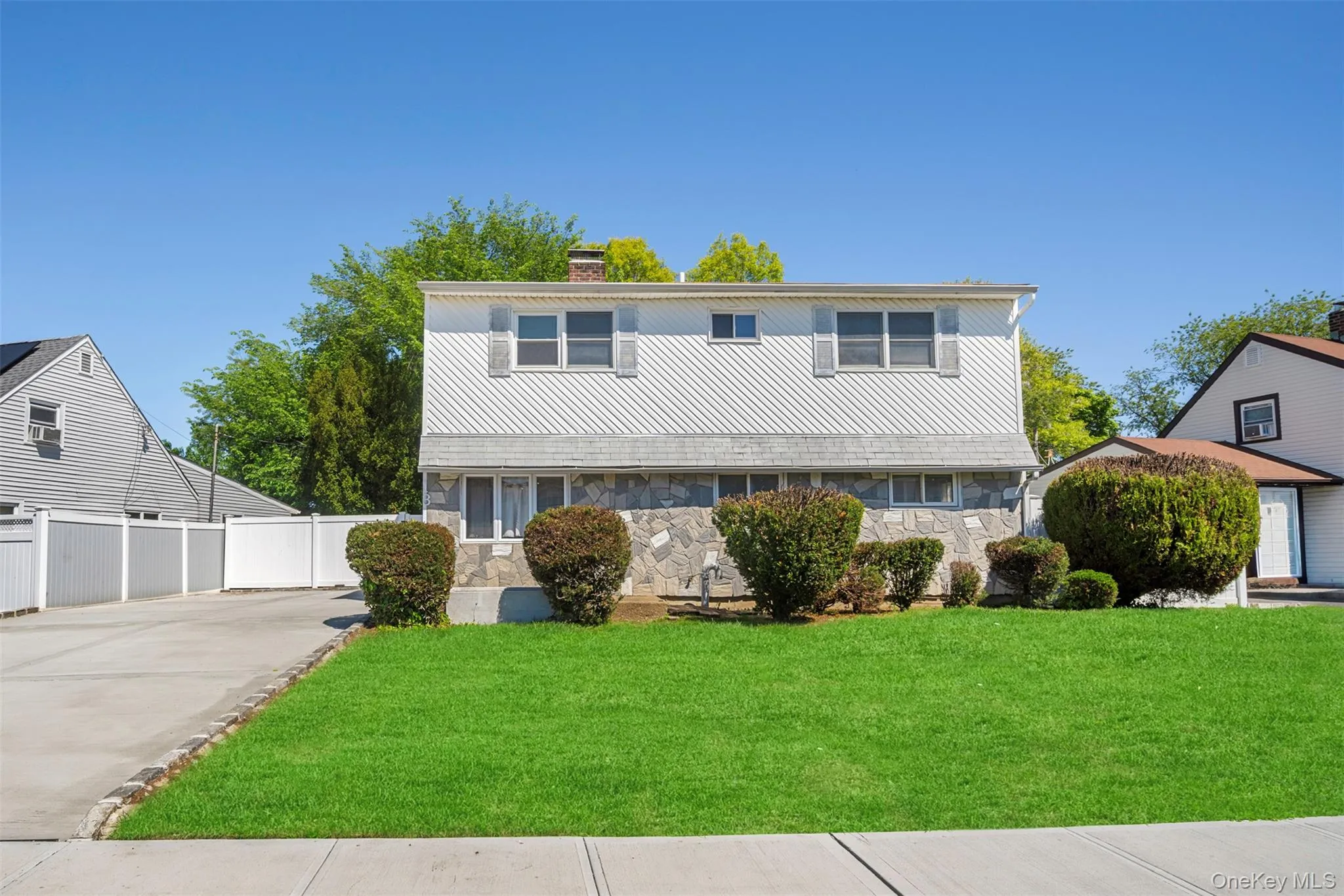 13 Squirrel Lane, Hempstead, NY, 4 Bedrooms Bedrooms, 6 Rooms Rooms,2 BathroomsBathrooms,Residential,For Rent,Squirrel,0,999287 13 Squirrel Lane, Hempstead, NY, 4 Bedrooms Bedrooms, 6 Rooms Rooms,2 BathroomsBathrooms,Residential,For Rent,Squirrel,0,999287
