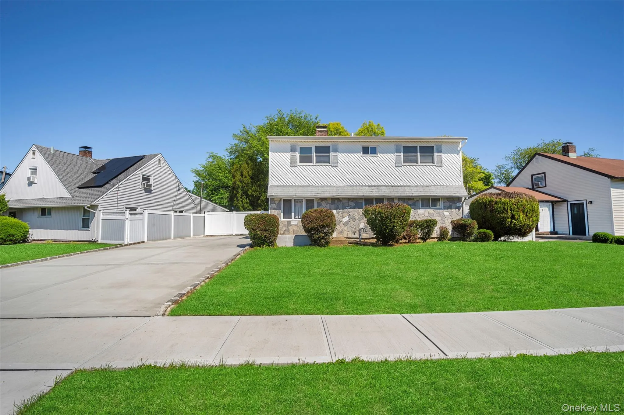 13 Squirrel Lane, Hempstead, NY, 4 Bedrooms Bedrooms, 6 Rooms Rooms,2 BathroomsBathrooms,Residential,For Rent,Squirrel,0,999287 13 Squirrel Lane, Hempstead, NY, 4 Bedrooms Bedrooms, 6 Rooms Rooms,2 BathroomsBathrooms,Residential,For Rent,Squirrel,0,999287