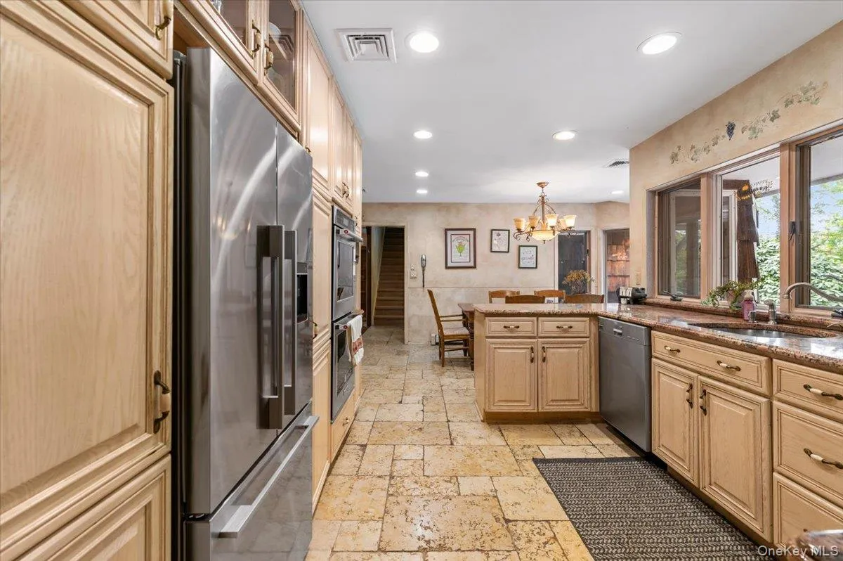 6 Apex Road, Huntington, NY, 5 Bedrooms Bedrooms, 12 Rooms Rooms,3 BathroomsBathrooms,Residential,For Rent,Apex,0,999293 6 Apex Road, Huntington, NY, 5 Bedrooms Bedrooms, 12 Rooms Rooms,3 BathroomsBathrooms,Residential,For Rent,Apex,0,999293