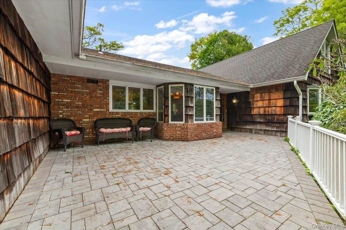 6 Apex Road, Huntington, NY, 5 Bedrooms Bedrooms, 12 Rooms Rooms,3 BathroomsBathrooms,Residential,For Rent,Apex,0,999293 6 Apex Road, Huntington, NY, 5 Bedrooms Bedrooms, 12 Rooms Rooms,3 BathroomsBathrooms,Residential,For Rent,Apex,0,999293