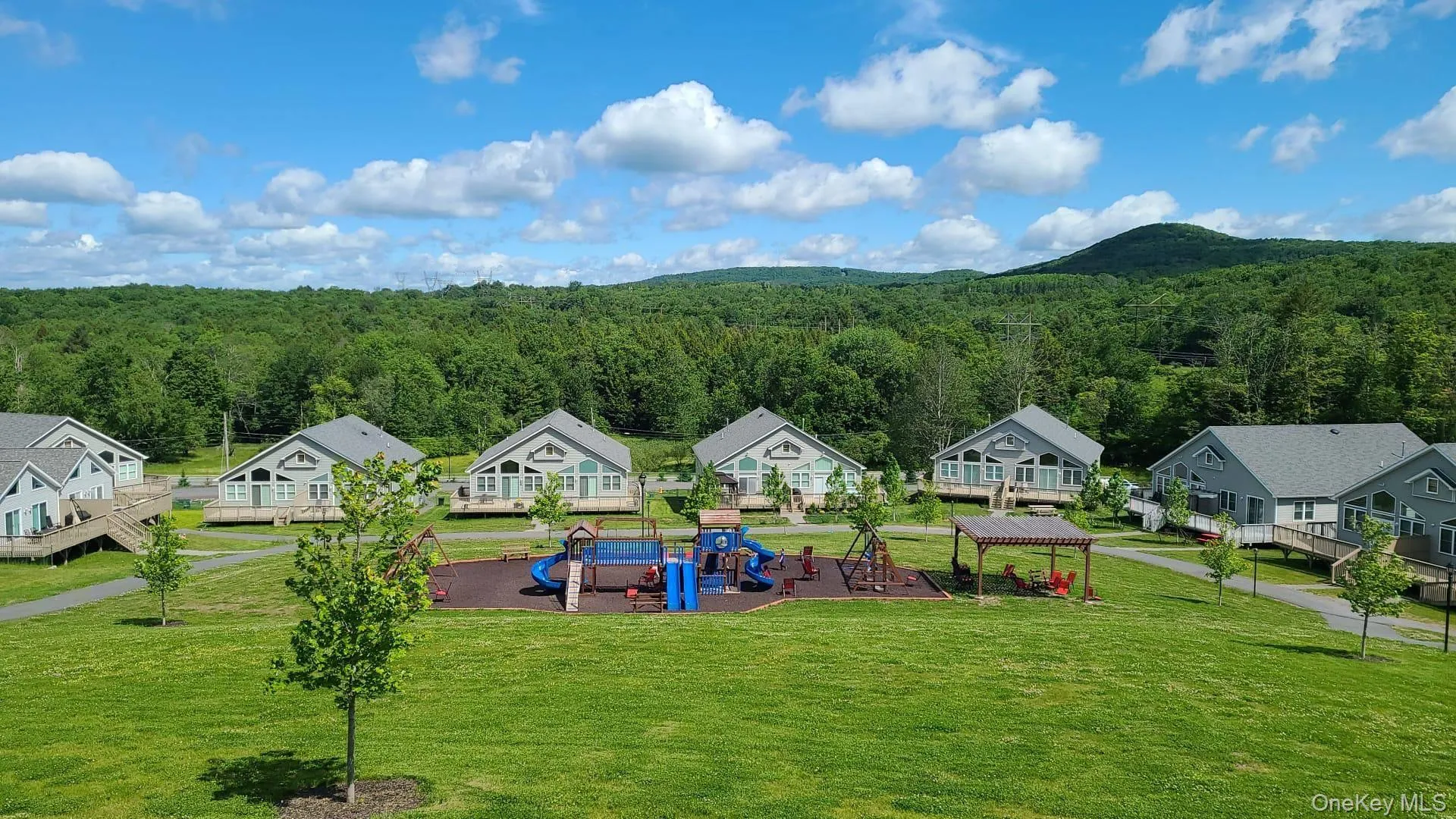 35 Lizensk Court, Thompson, NY, 6 Bedrooms Bedrooms, 8 Rooms Rooms,3 BathroomsBathrooms,Residential Sale,For Rent,Lizensk,0,999294 35 Lizensk Court, Thompson, NY, 6 Bedrooms Bedrooms, 8 Rooms Rooms,3 BathroomsBathrooms,Residential Sale,For Rent,Lizensk,0,999294
