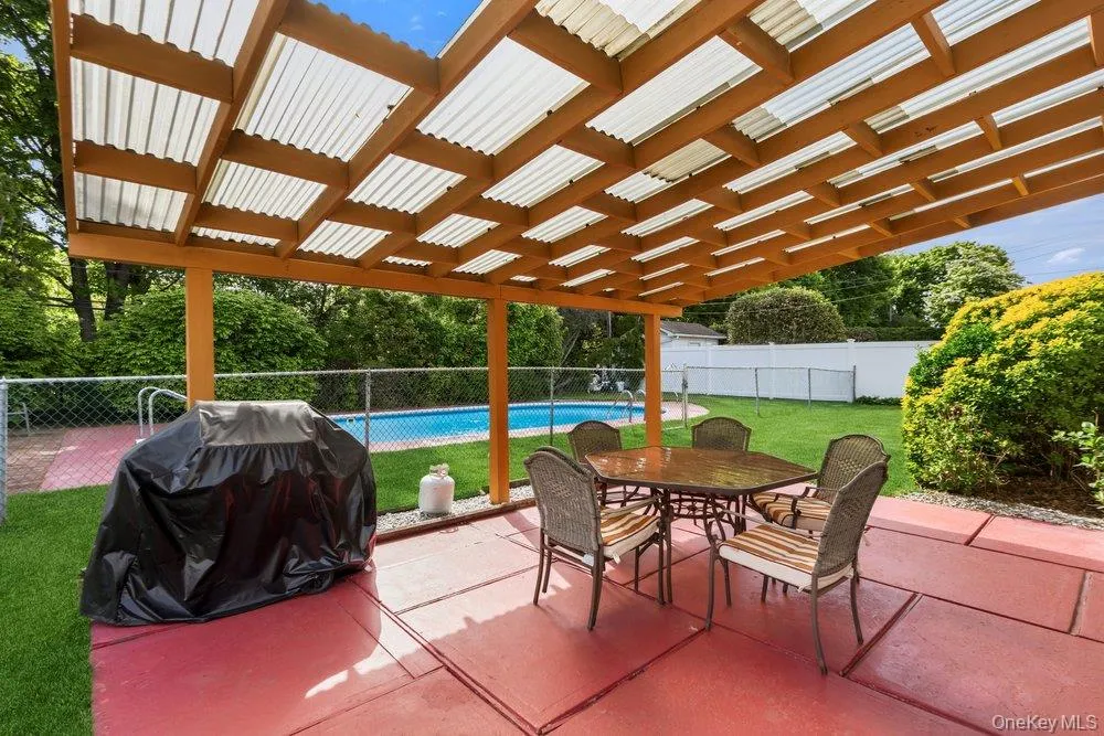 8 Pasadena Drive, Oyster Bay, NY, 3 Bedrooms Bedrooms, 7 Rooms Rooms,3 BathroomsBathrooms,Residential,For Rent,Pasadena,0,999295 8 Pasadena Drive, Oyster Bay, NY, 3 Bedrooms Bedrooms, 7 Rooms Rooms,3 BathroomsBathrooms,Residential,For Rent,Pasadena,0,999295