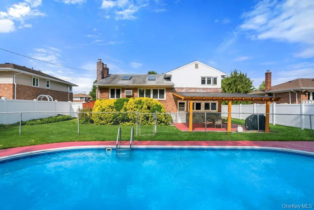 8 Pasadena Drive, Oyster Bay, NY, 3 Bedrooms Bedrooms, 7 Rooms Rooms,3 BathroomsBathrooms,Residential,For Rent,Pasadena,0,999295 8 Pasadena Drive, Oyster Bay, NY, 3 Bedrooms Bedrooms, 7 Rooms Rooms,3 BathroomsBathrooms,Residential,For Rent,Pasadena,0,999295