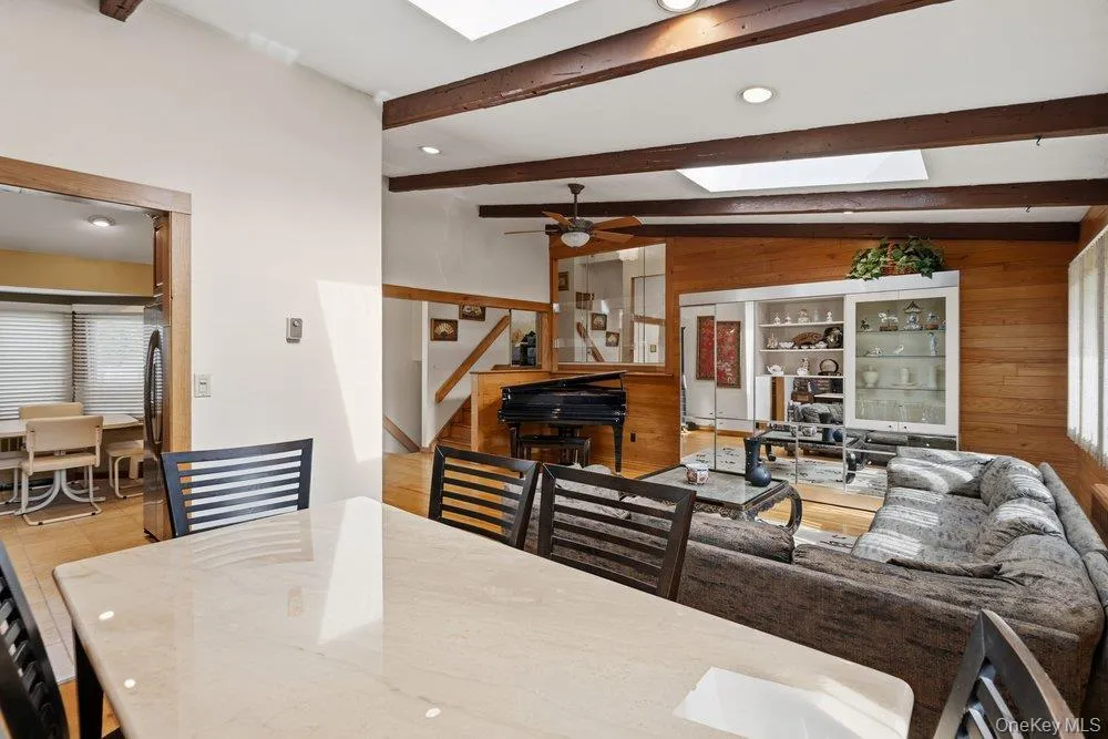 8 Pasadena Drive, Oyster Bay, NY, 3 Bedrooms Bedrooms, 7 Rooms Rooms,3 BathroomsBathrooms,Residential,For Rent,Pasadena,0,999295 8 Pasadena Drive, Oyster Bay, NY, 3 Bedrooms Bedrooms, 7 Rooms Rooms,3 BathroomsBathrooms,Residential,For Rent,Pasadena,0,999295