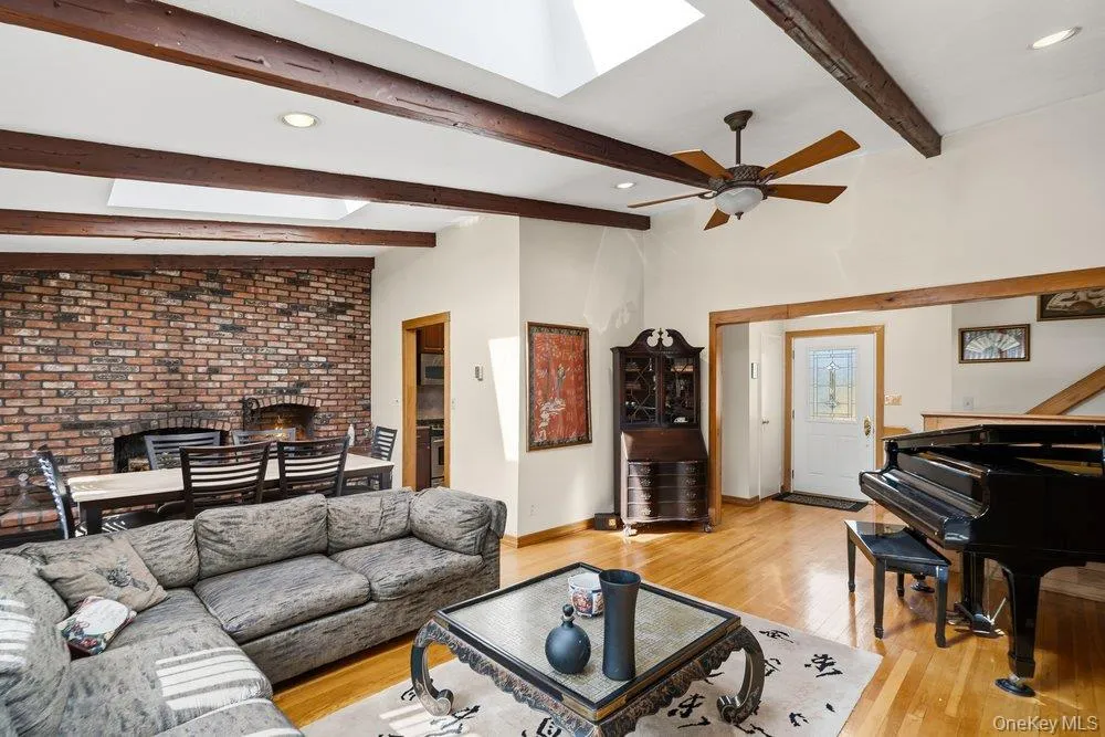 8 Pasadena Drive, Oyster Bay, NY, 3 Bedrooms Bedrooms, 7 Rooms Rooms,3 BathroomsBathrooms,Residential,For Rent,Pasadena,0,999295 8 Pasadena Drive, Oyster Bay, NY, 3 Bedrooms Bedrooms, 7 Rooms Rooms,3 BathroomsBathrooms,Residential,For Rent,Pasadena,0,999295