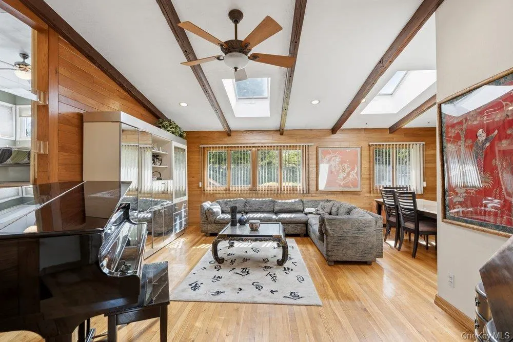 8 Pasadena Drive, Oyster Bay, NY, 3 Bedrooms Bedrooms, 7 Rooms Rooms,3 BathroomsBathrooms,Residential,For Rent,Pasadena,0,999295 8 Pasadena Drive, Oyster Bay, NY, 3 Bedrooms Bedrooms, 7 Rooms Rooms,3 BathroomsBathrooms,Residential,For Rent,Pasadena,0,999295
