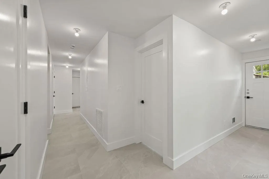 11 Lincoln Street, Ramapo, NY, 8 Bedrooms Bedrooms, 15 Rooms Rooms,5 BathroomsBathrooms,Residential,For Rent,Lincoln,0,999297 11 Lincoln Street, Ramapo, NY, 8 Bedrooms Bedrooms, 15 Rooms Rooms,5 BathroomsBathrooms,Residential,For Rent,Lincoln,0,999297