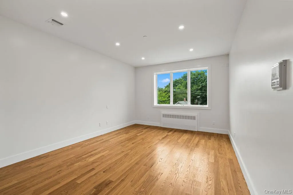 11 Lincoln Street, Ramapo, NY, 8 Bedrooms Bedrooms, 15 Rooms Rooms,5 BathroomsBathrooms,Residential,For Rent,Lincoln,0,999297 11 Lincoln Street, Ramapo, NY, 8 Bedrooms Bedrooms, 15 Rooms Rooms,5 BathroomsBathrooms,Residential,For Rent,Lincoln,0,999297