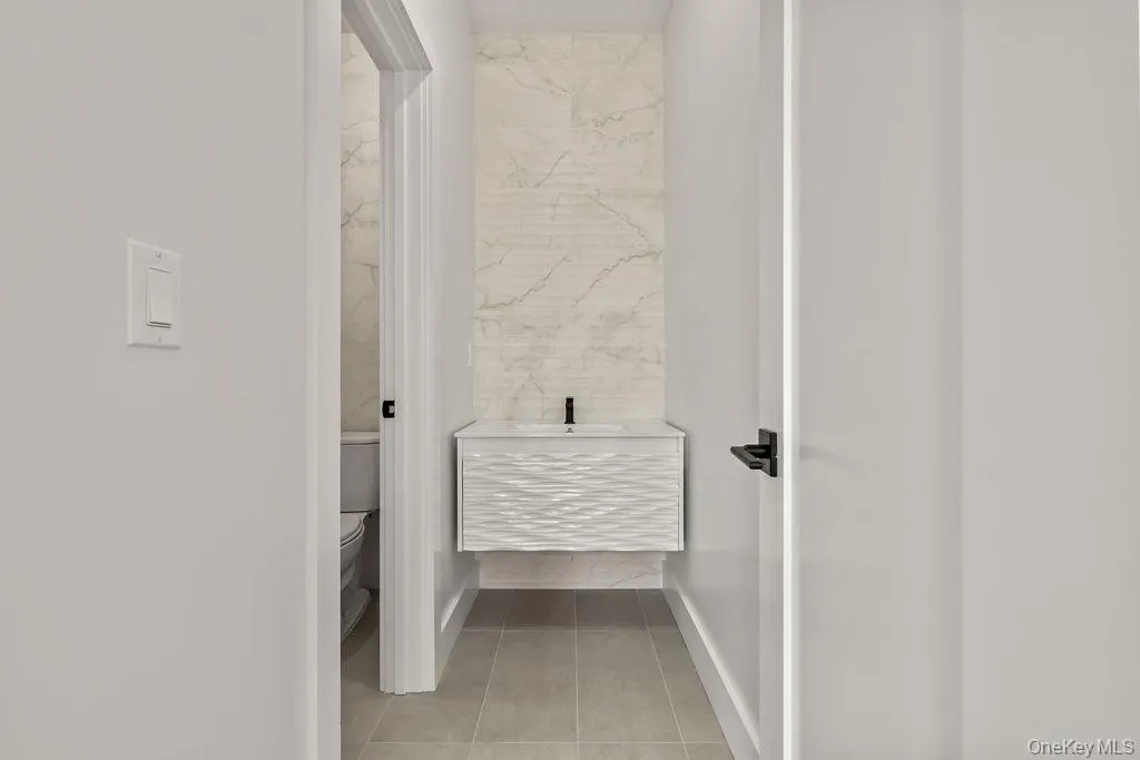Bathroom#4 Bathroom#4