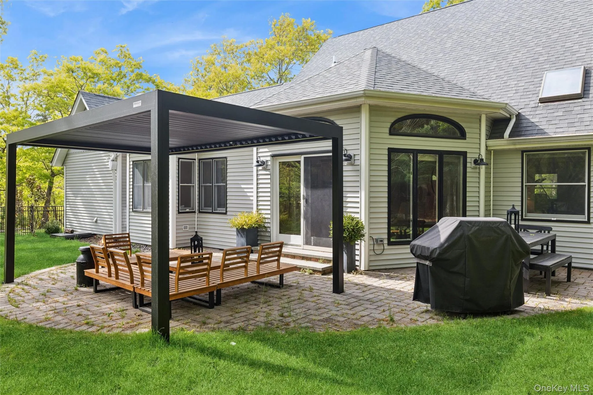 2 Red Creek Circle, Southampton, NY, 4 Bedrooms Bedrooms, 11 Rooms Rooms,2 BathroomsBathrooms,Residential Lease,For Rent,Red Creek,0,999298 2 Red Creek Circle, Southampton, NY, 4 Bedrooms Bedrooms, 11 Rooms Rooms,2 BathroomsBathrooms,Residential Lease,For Rent,Red Creek,0,999298