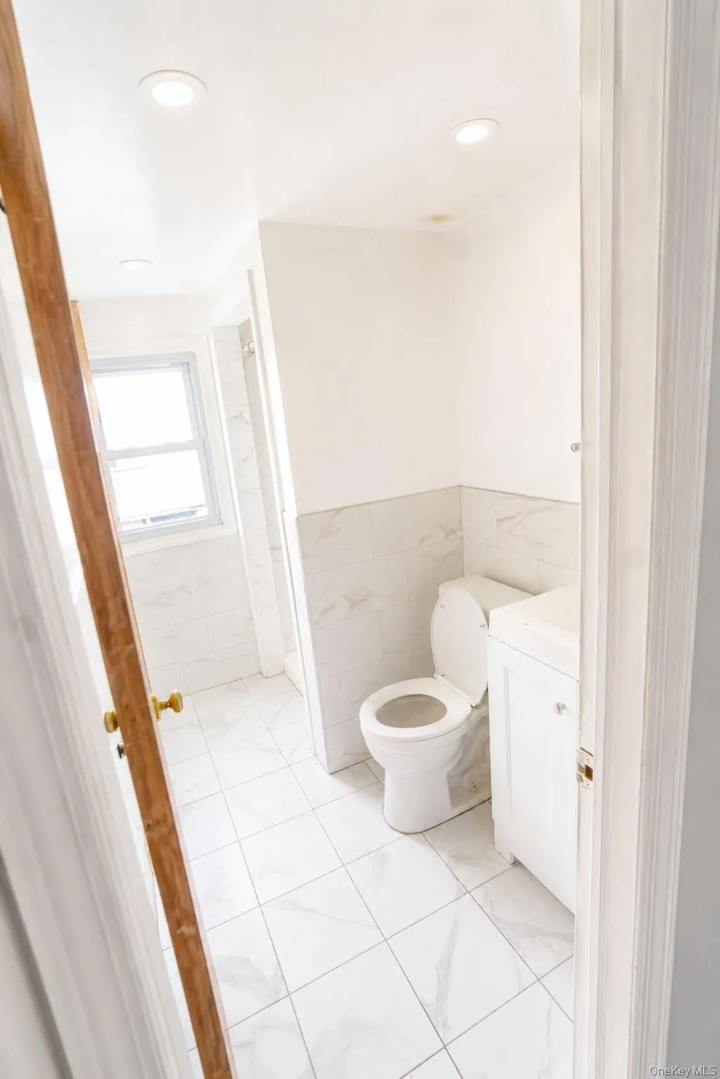 bathroom 2 bathroom 2