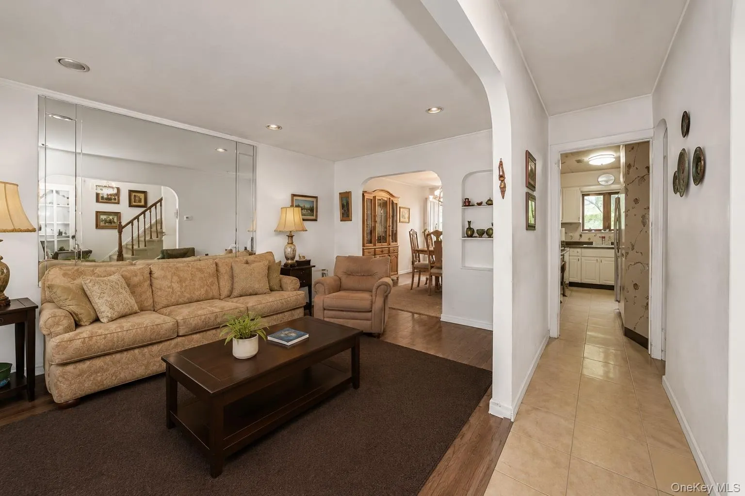 137-76 70th Road, New York, NY, 3 Bedrooms Bedrooms, 6 Rooms Rooms,1 BathroomBathrooms,Residential,For Rent,70th,0,999302 137-76 70th Road, New York, NY, 3 Bedrooms Bedrooms, 6 Rooms Rooms,1 BathroomBathrooms,Residential,For Rent,70th,0,999302
